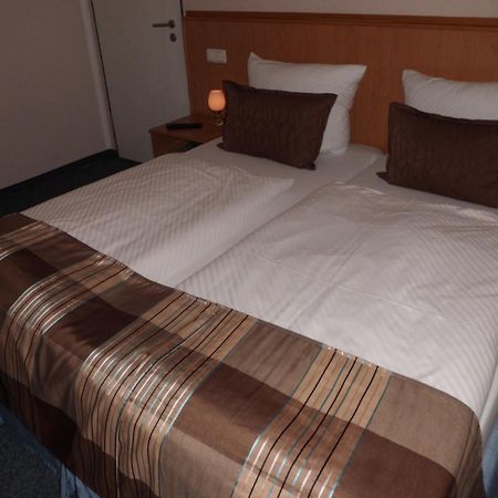 Hotel Sarah Гайнсберг Номер фото